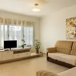Duplex Pedroza * Pozo Izquierdo